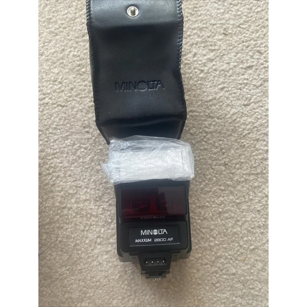 Minolta Maxxum 7000AF 35mm SLR Film Camera Bundle Untested, for Parts Only